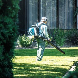 Máy thổi lá đeo vai phòng chống cháy rừng Makita BBX7600