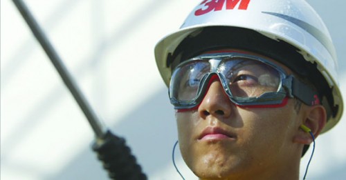 Làm thế nào để ngăn chặn kính an toàn khỏi bị mờ