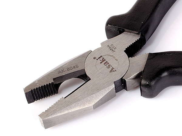 Kìm răng cán đen kiểu Mỹ Asaki AK 8045 1