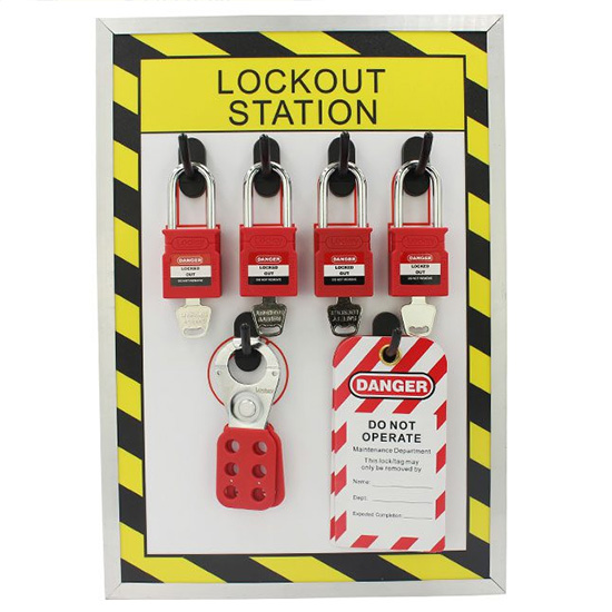 Bảng LOTO hiện thị 4 bóng khóa và thẻ PROLOCKEY LS51 3