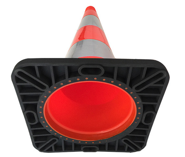 coc tieu giao thong de cao su den 1