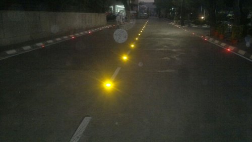 Đinh nhựa 2 mặt phản quang 3M 290PL 2