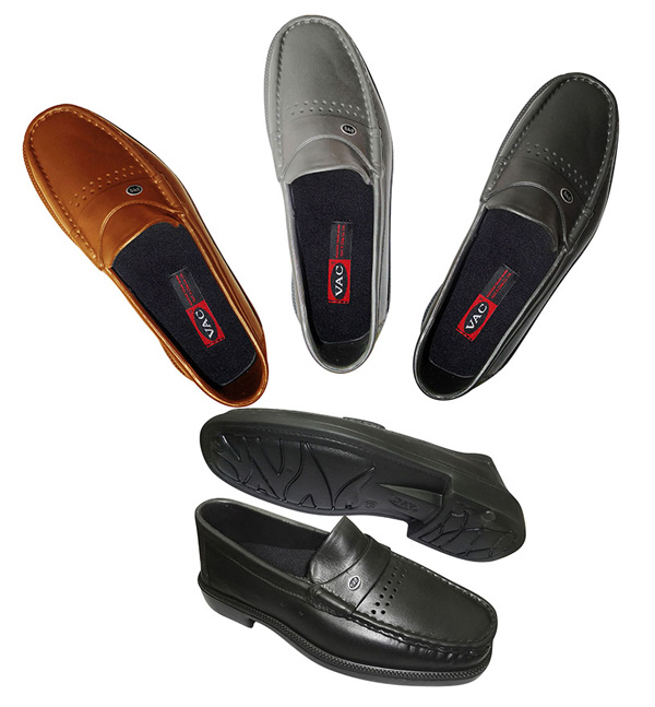 giay di trong phong sach vac e015 1